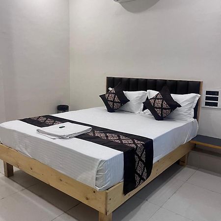 Hotel Hampton Vyara Luaran gambar