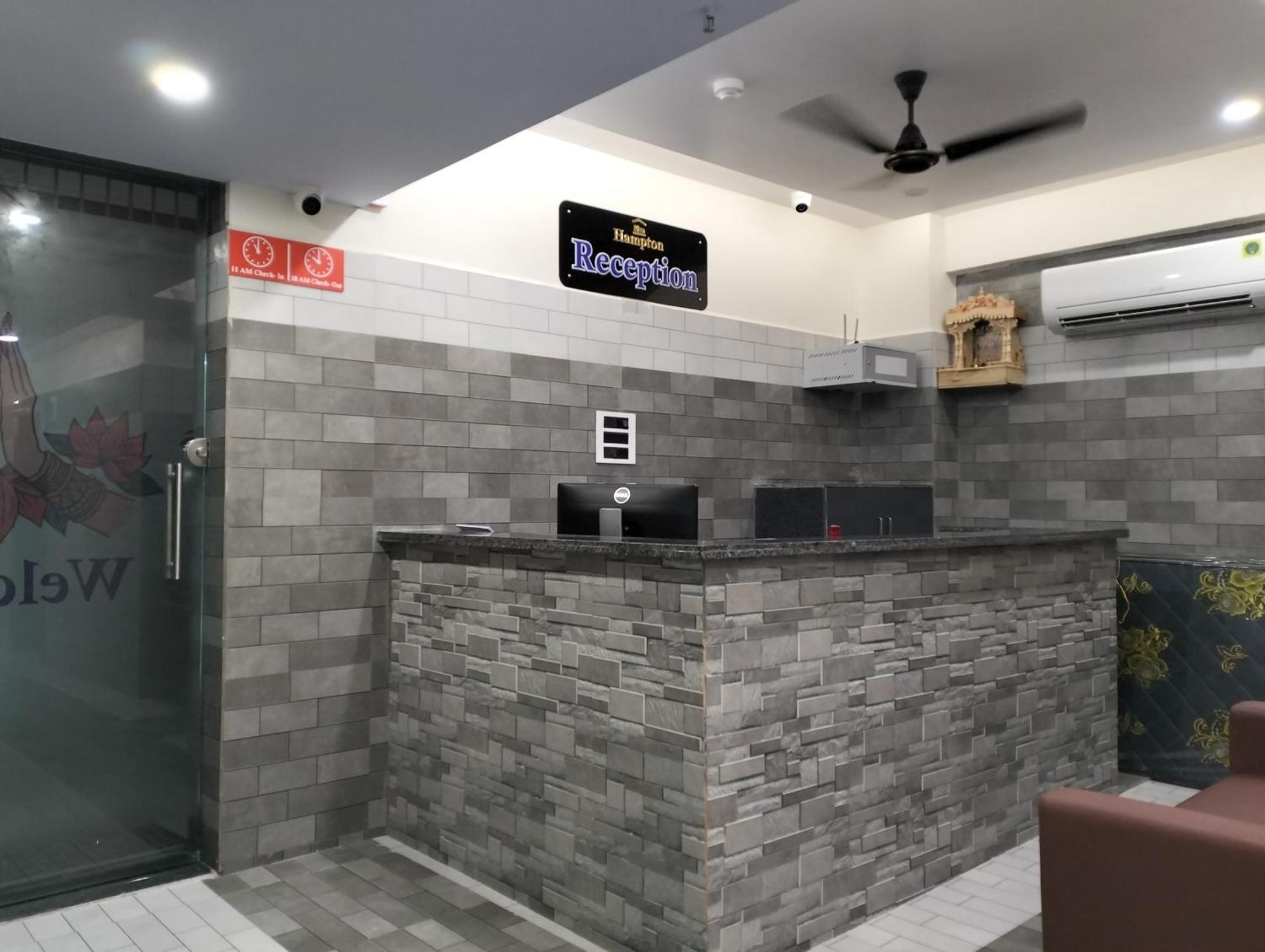 Hotel Hampton Vyara Luaran gambar